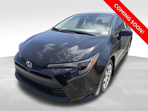 Used 2026 Toyota Corolla LE FWD image 1