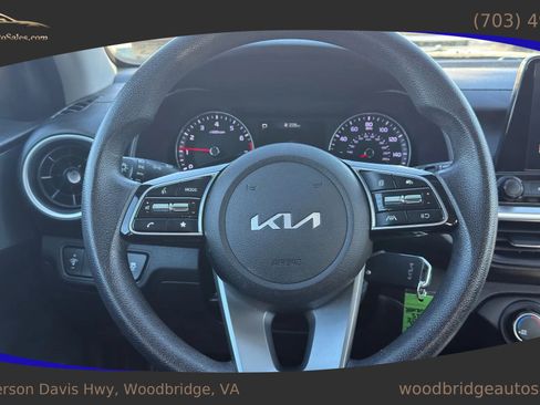 Used 2023 Kia Forte LXS image 13