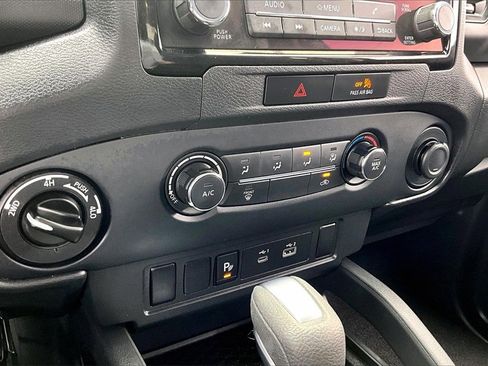 Used 2022 Nissan Frontier S w/ Technology Package image 32