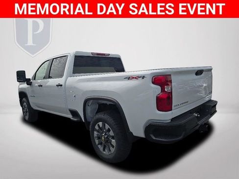 New 2025 Chevrolet Silverado 2500 Custom w/ Custom Value Package AWD/4WD image 9