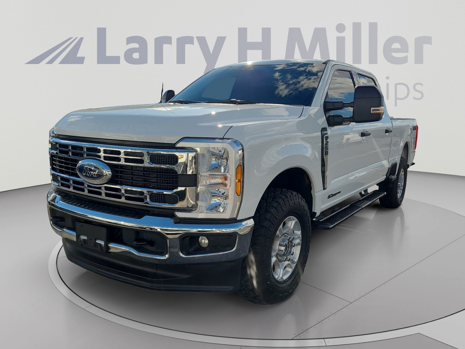 Used 2025 Ford F250 XLT AWD/4WD image 1