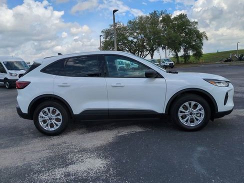New 2026 Ford Escape Active image 4
