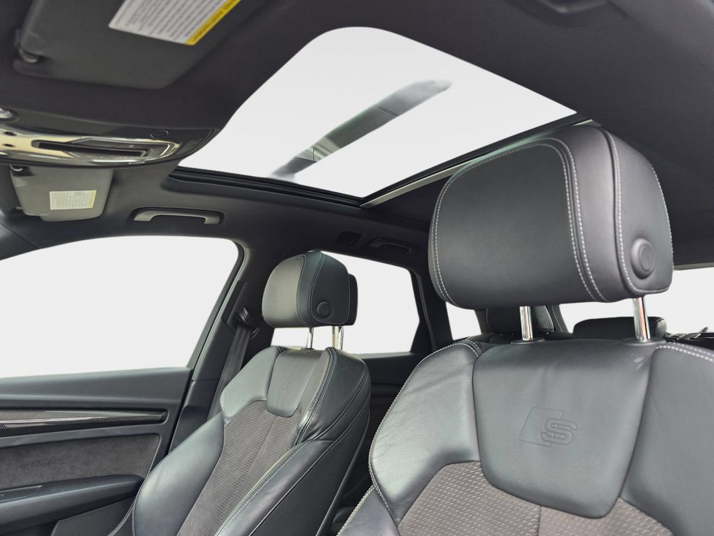 Used 2018 Audi SQ5 Prestige w/ Prestige Package AWD/4WD image 34