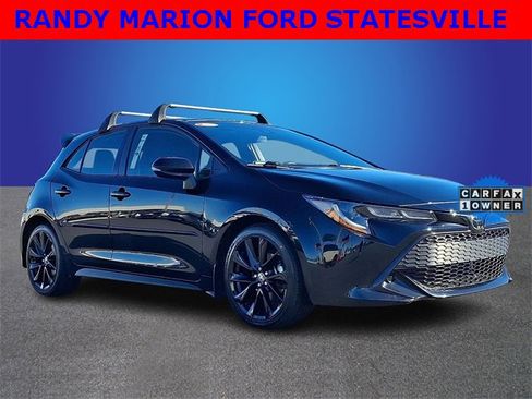 Used 2022 Toyota Corolla SE image 3