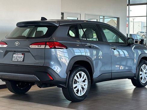 Certified 2025 Toyota Corolla Cross L image 4