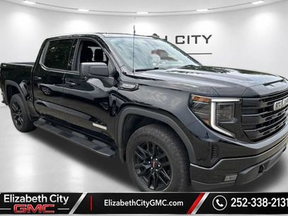 Used 2023 GMC Sierra 1500 Elevation w/ LPO, Elevation Black Package