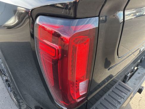 Used 2021 GMC Sierra 1500 Denali w/ Denali Carbonpro Edition image 22