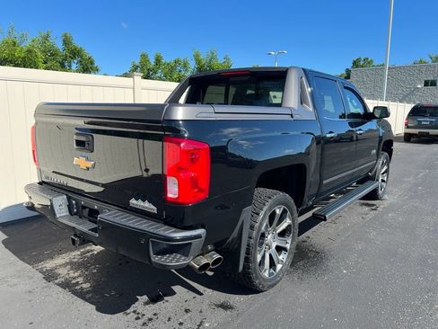 Used 2017 Chevrolet Silverado 1500 High Country w/ High Desert Package AWD/4WD image 3