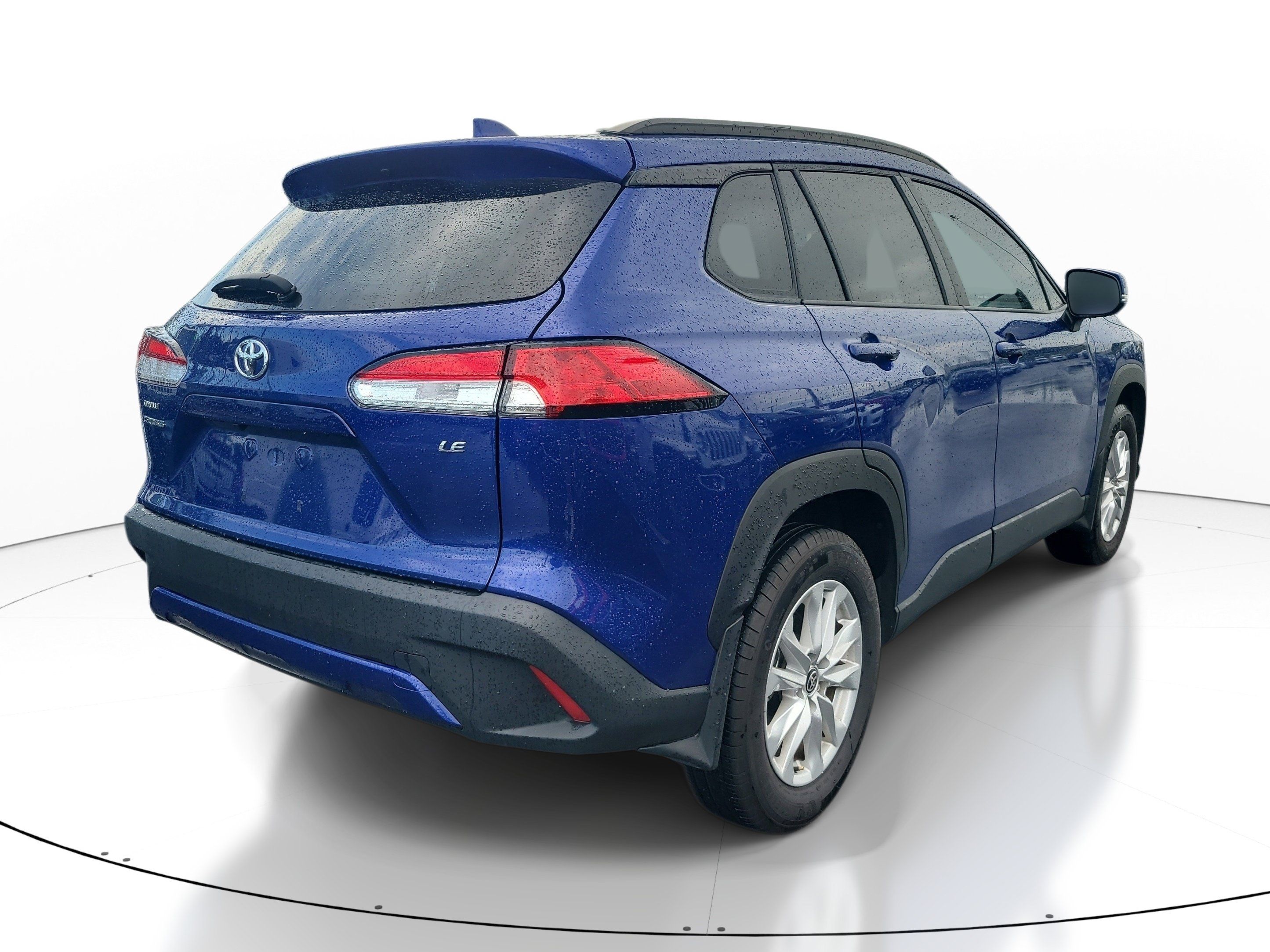 Used 2024 Toyota Corolla Cross LE FWD image 4