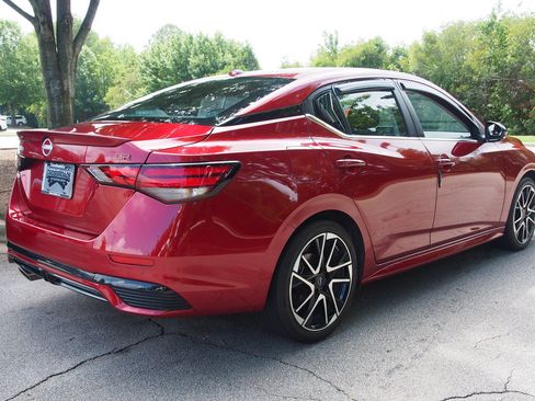Used 2024 Nissan Sentra SR FWD image 7