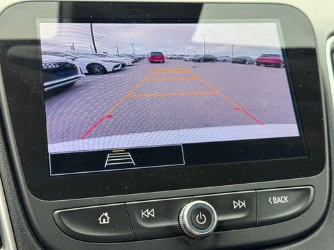 Used 2024 Chevrolet Malibu LT image 23