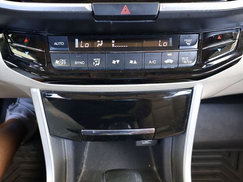 Used 2016 Honda Accord EX-L image 48