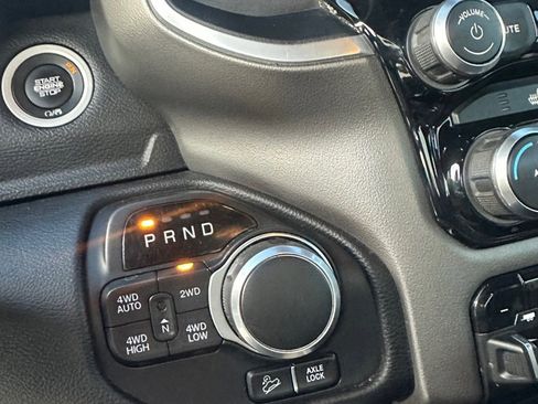 Used 2019 RAM 1500 Big Horn image 22