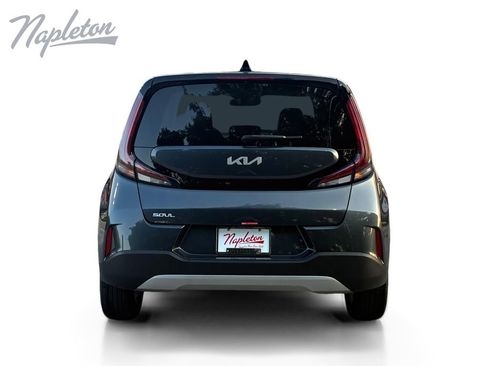 Used 2025 Kia Soul LX w/ LX Technology Package FWD image 4