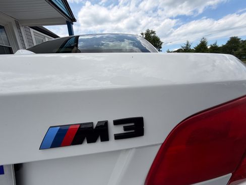 Used 2011 BMW M3 Convertible RWD image 47