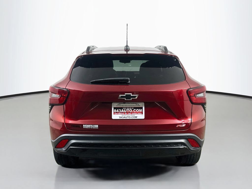 Used 2025 Chevrolet Trax RS w/ Sunroof Package FWD image 6