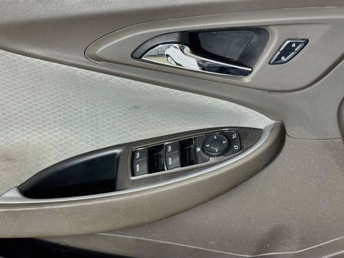 Used 2025 Chevrolet Malibu LT FWD image 16