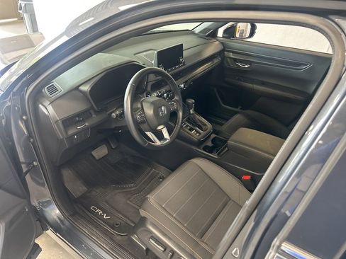 Used 2025 Honda CR-V Sport image 3