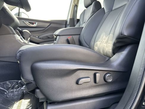 New 2026 Subaru Ascent Limited AWD/4WD image 14