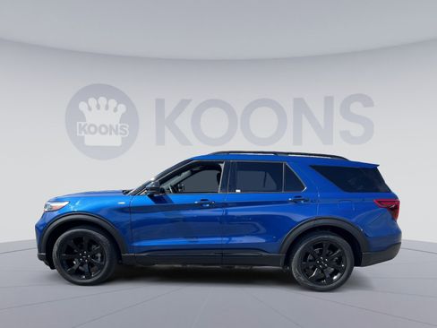 Used 2023 Ford Explorer ST-Line w/ Class IV Trailer Tow Package RWD image 13