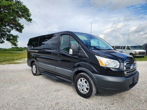 Used 2016 Ford Transit 150 XLT RWD image 7
