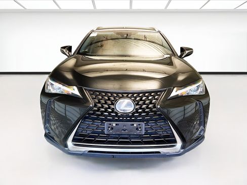 Used 2021 Lexus UX 200 w/ Accessory Package (Z1) FWD image 2