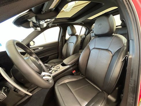 New 2025 Alfa Romeo Giulia w/ Driving Assist Package image 31