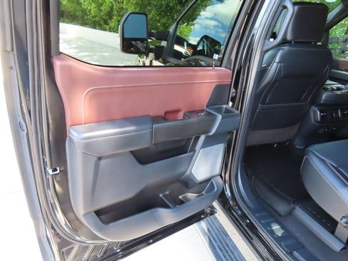 Used 2023 Ford F150 Lariat w/ Equipment Group 502A High AWD/4WD image 31