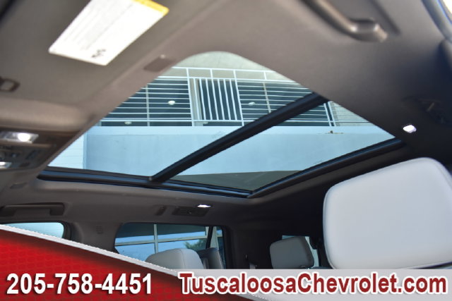 Used 2024 Chevrolet Tahoe Z71 w/ Luxury Package AWD/4WD image 26