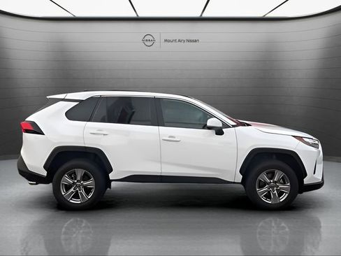 Used 2024 Toyota RAV4 XLE image 2