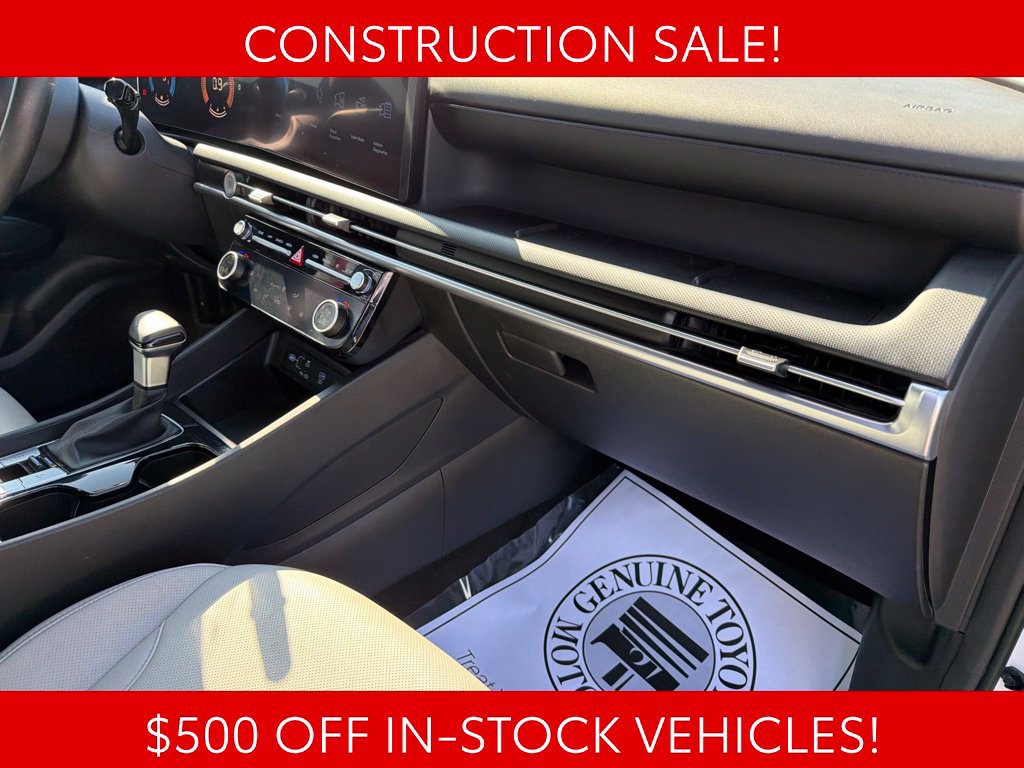 Used 2025 Hyundai Santa Cruz SEL AWD/4WD image 22