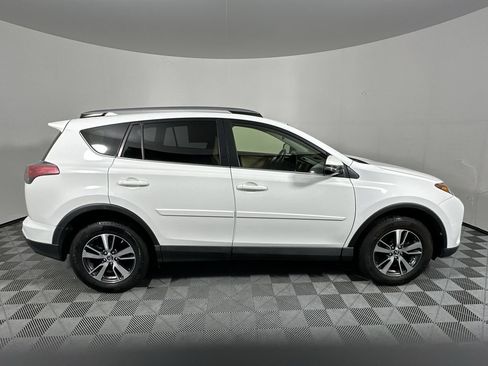 Used 2018 Toyota RAV4 XLE w/ Plus Extra Value Package AWD/4WD image 2