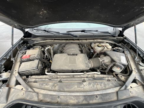 Used 2021 Chevrolet Tahoe Premier w/ Premium Package image 15