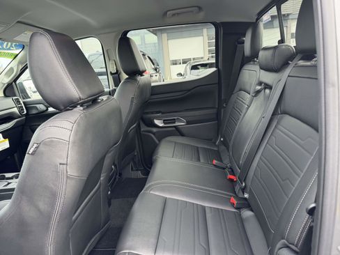 Used 2024 Ford Ranger Lariat w/ FX4 Off-Road Package image 10