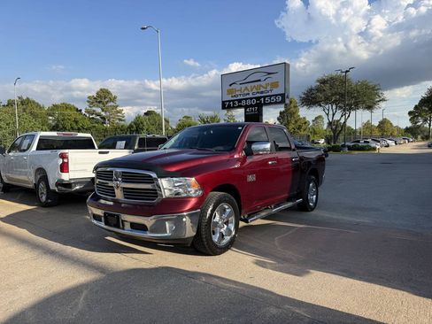 Used 2017 RAM 1500 Big Horn AWD/4WD image 3