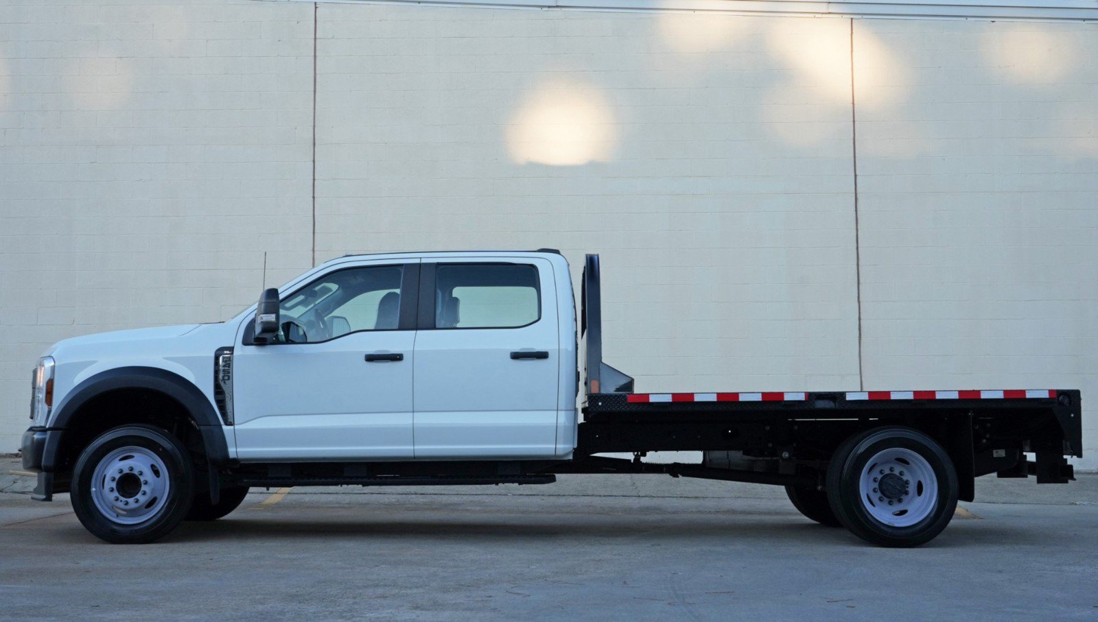 Used 2024 Ford F450 XL RWD image 9