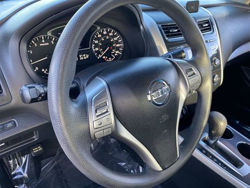 Used 2015 Nissan Altima 2.5 S w/ Sport Value Package image 21