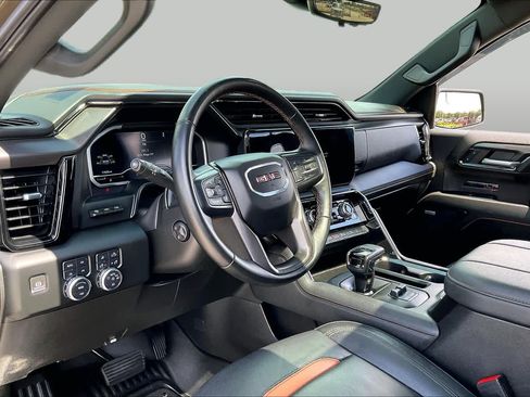 Used 2023 GMC Sierra 1500 AT4 w/ AT4 Premium Package AWD/4WD image 18