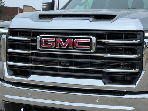 New 2026 GMC Sierra 2500 SLT w/ SLT Premium Package image 53