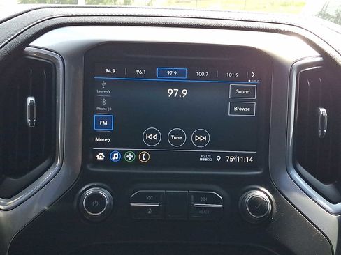 Used 2021 Chevrolet Silverado 1500 LT image 16