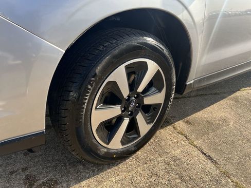 Used 2017 Subaru Forester 2.5i Limited w/ Popular Package #2 image 17