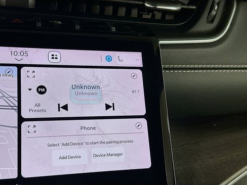 Used 2023 Jeep Grand Cherokee Limited AWD/4WD image 21