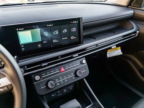 New 2026 Hyundai Tucson SE image 14