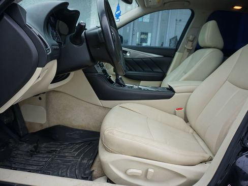 Used 2016 INFINITI Q50 3.0t Premium w/ Cargo Package RWD image 21