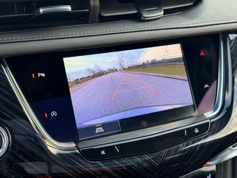 Certified 2025 Cadillac XT6 Premium Luxury image 37