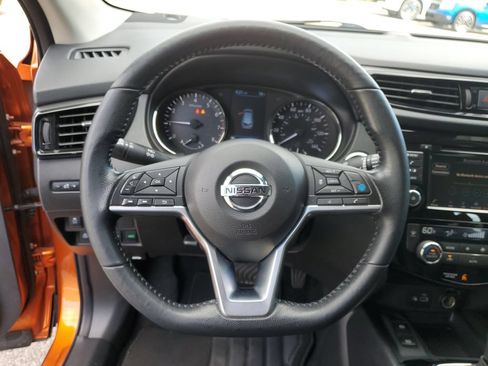 Certified 2022 Nissan Rogue Sport SV w/ Technology Package AWD/4WD image 21