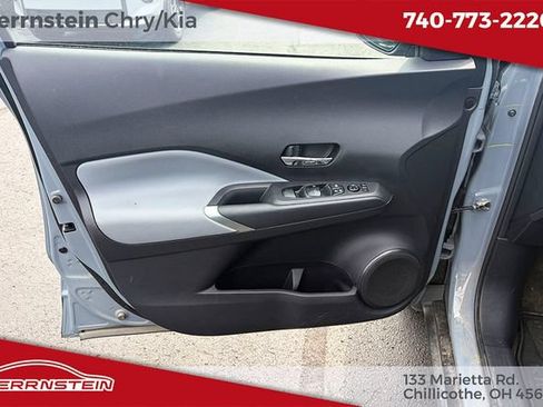 Used 2024 Nissan Kicks SR w/ SR Premium Package FWD image 11