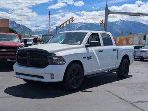 Used 2019 RAM 1500 Express w/ Wheel & Sound Group AWD/4WD image 10
