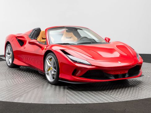 Certified 2022 Ferrari F8 Tributo image 11