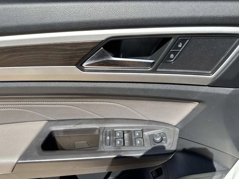 Used 2023 Volkswagen Atlas SE image 22